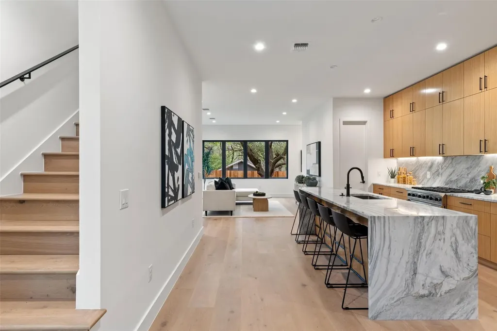 2611 Oak Crest Avenue Austin TX 78704