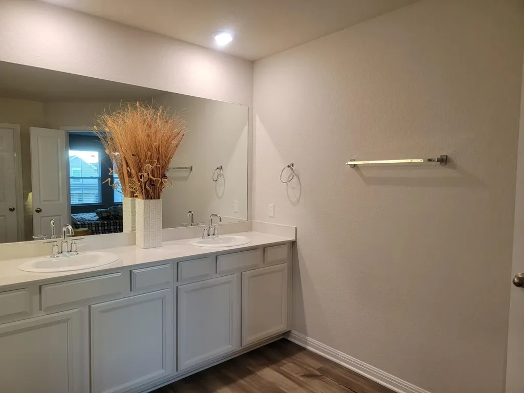 138 Sawtooth Mountain Way Dripping Springs TX 78620