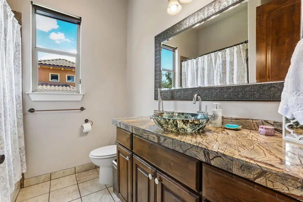 15204 Canary Street Austin TX 78734