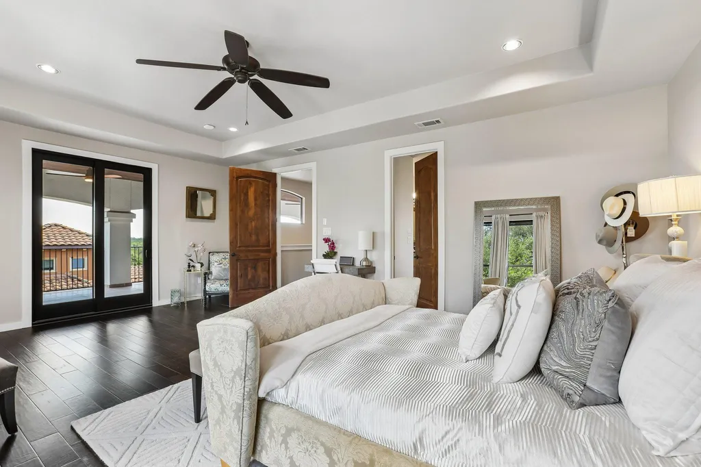 15204 Canary Street Austin TX 78734