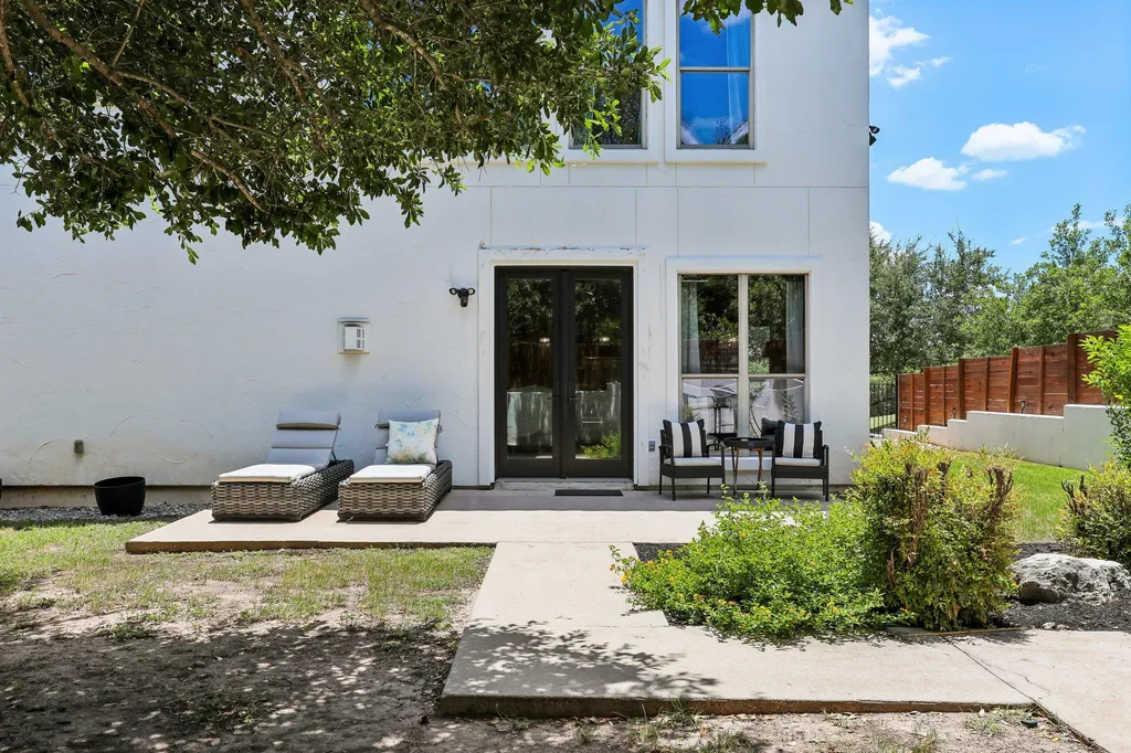 15204 Canary Street Austin TX 78734
