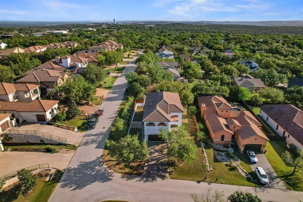 15204 Canary Street Austin TX 78734