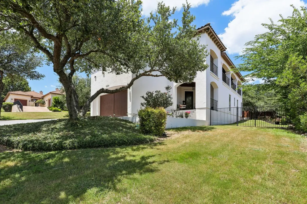 15204 Canary Street Austin TX 78734