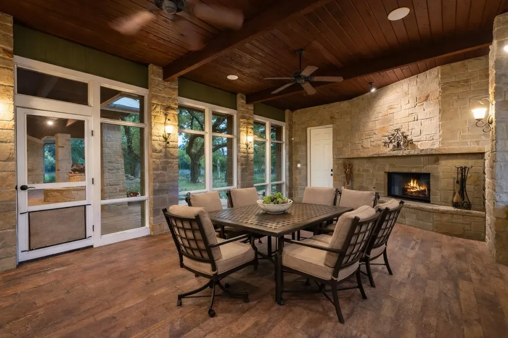 23426 Oscar Road Spicewood TX 78669