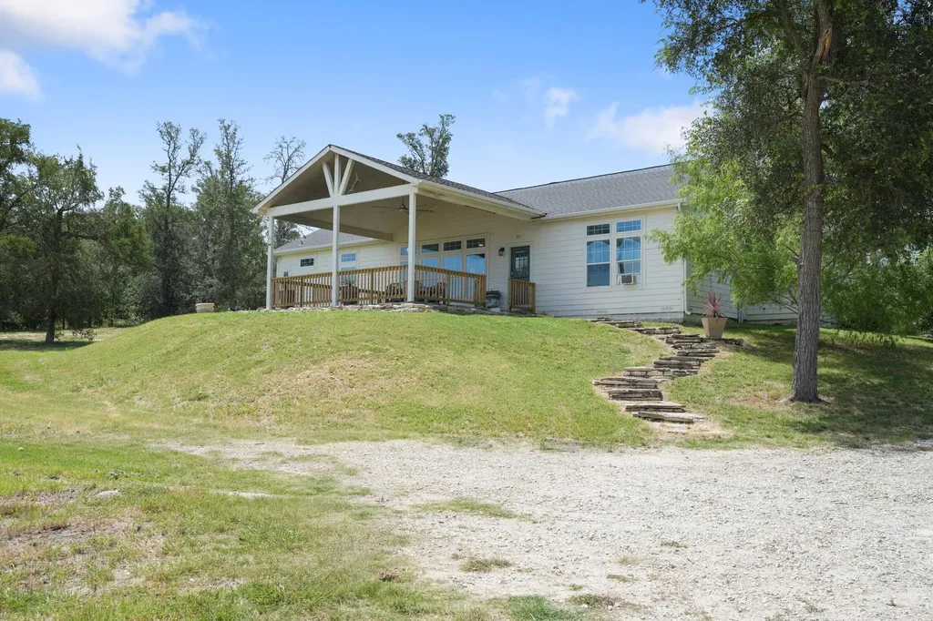 15701 Forest Glenn Cove Del Valle TX 78617