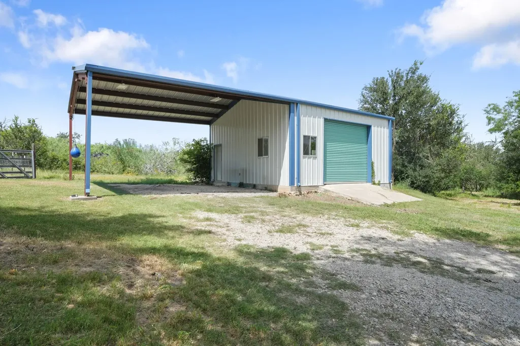 15701 Forest Glenn Cove Del Valle TX 78617