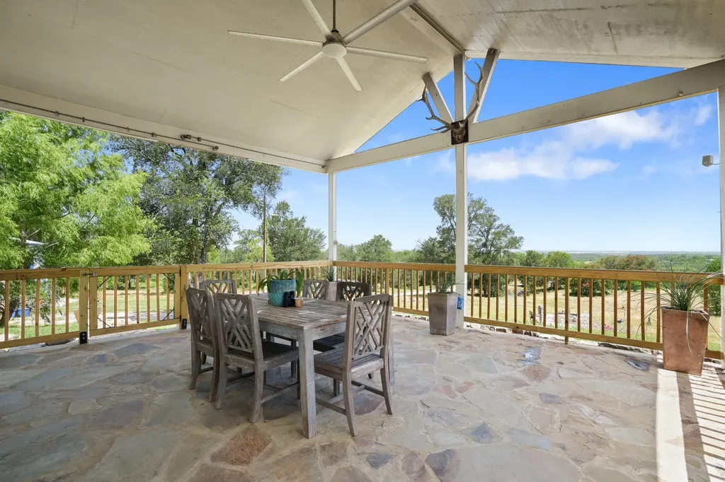 15701 Forest Glenn Cove Del Valle TX 78617