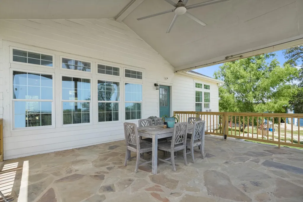 15701 Forest Glenn Cove Del Valle TX 78617