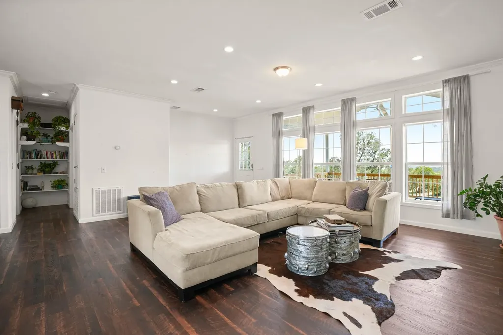 15701 Forest Glenn Cove Del Valle TX 78617
