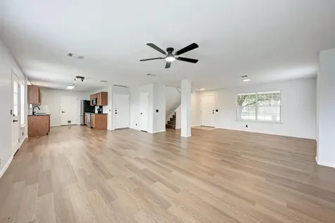 125 Holland Street Hutto TX 78634