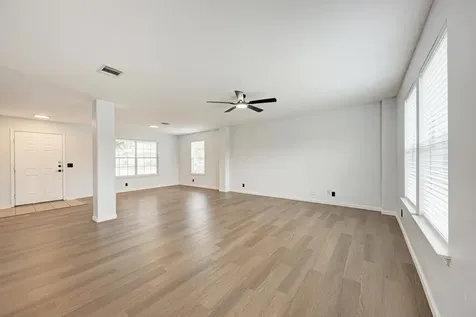 125 Holland Street Hutto TX 78634