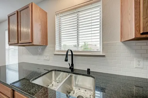 125 Holland Street Hutto TX 78634
