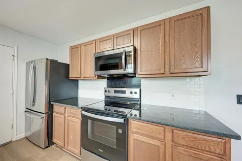 125 Holland Street Hutto TX 78634