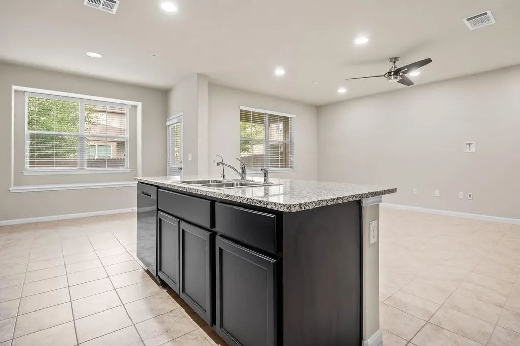2880 Donnell Drive Round Rock TX 78664
