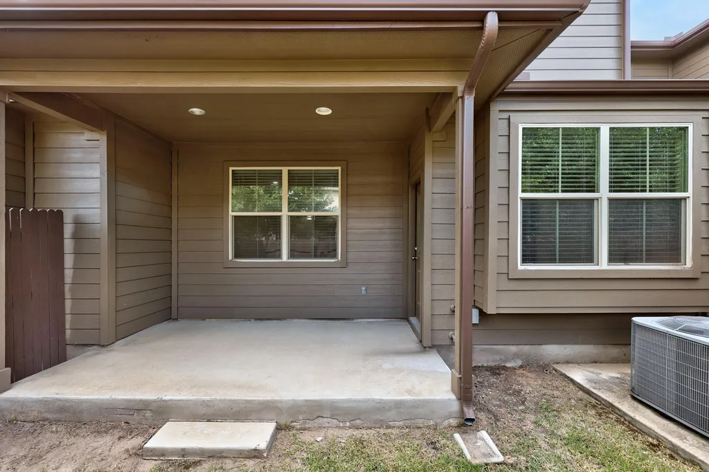 2880 Donnell Drive Round Rock TX 78664