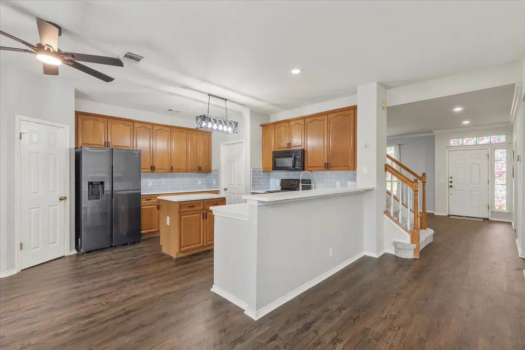 6817 Gabion Drive Austin TX 78749