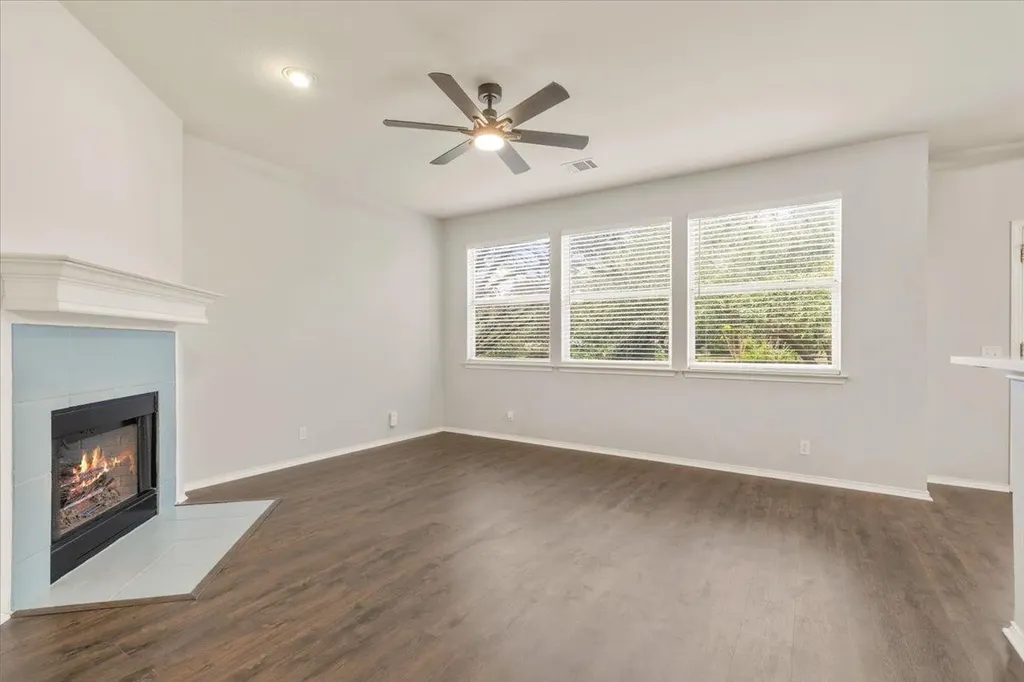 6817 Gabion Drive Austin TX 78749