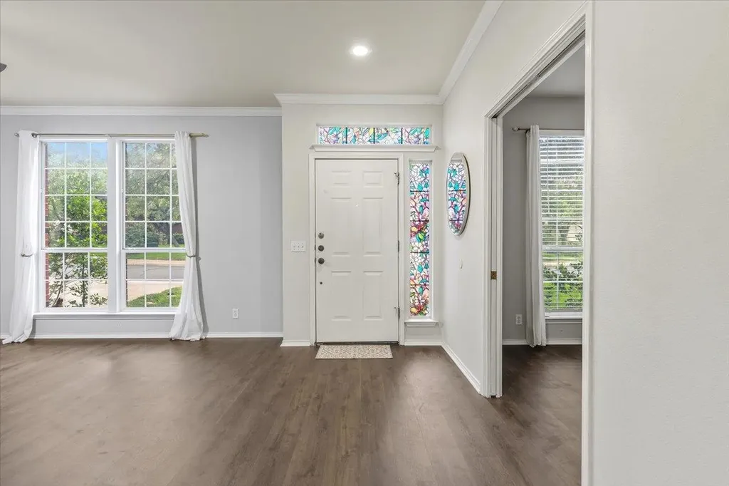 6817 Gabion Drive Austin TX 78749