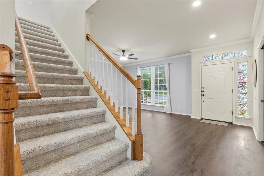 6817 Gabion Drive Austin TX 78749
