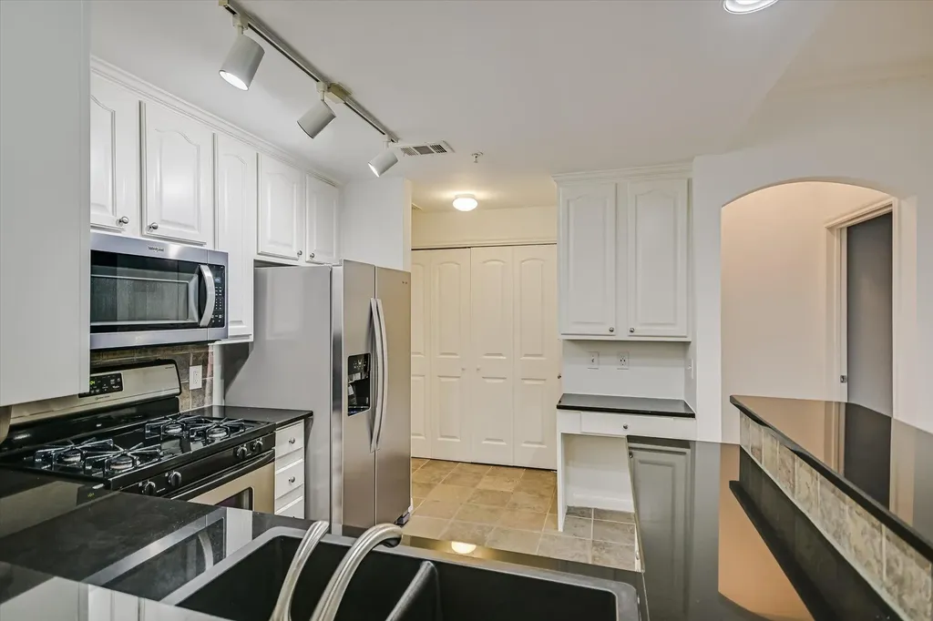 9525 North Capital Of Texas Highway Austin TX 78759