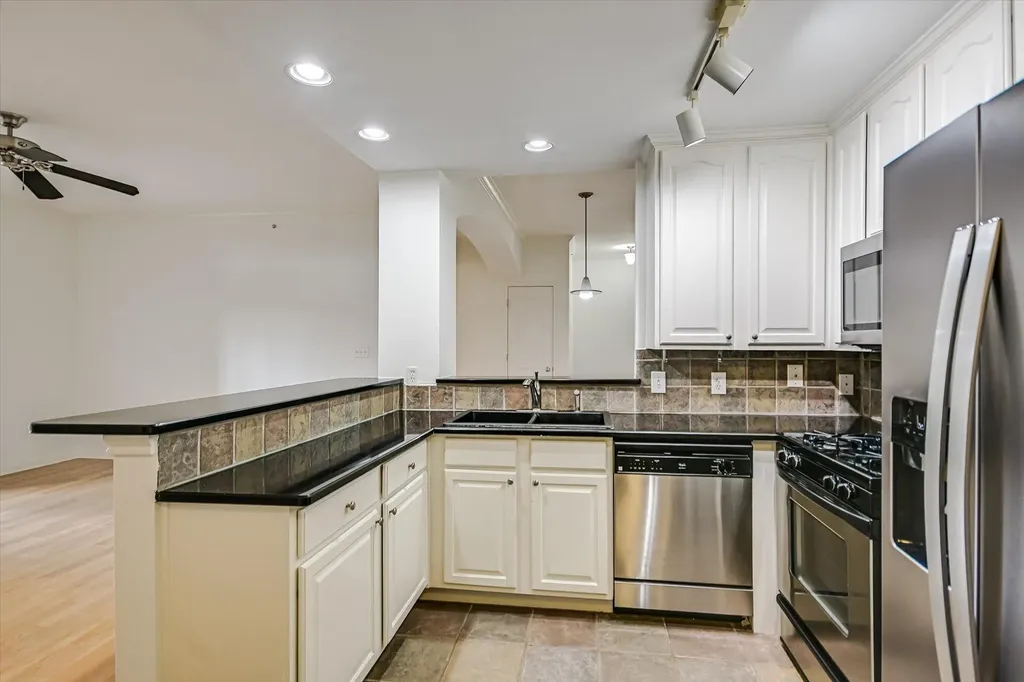 9525 North Capital Of Texas Highway Austin TX 78759