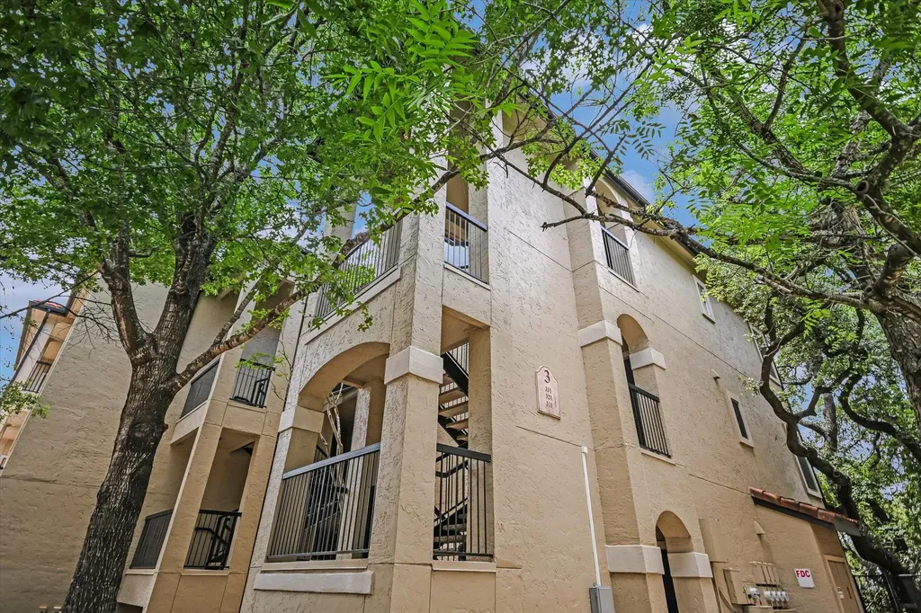 9525 North Capital Of Texas Highway Austin TX 78759