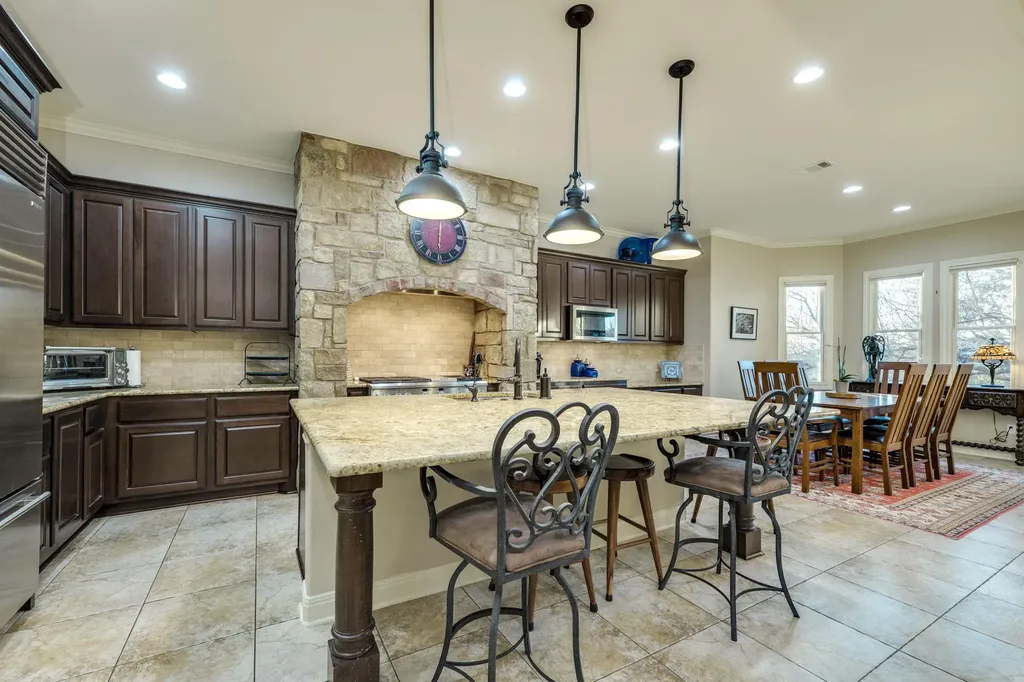 104 Bella Strada Cove Austin TX 78734