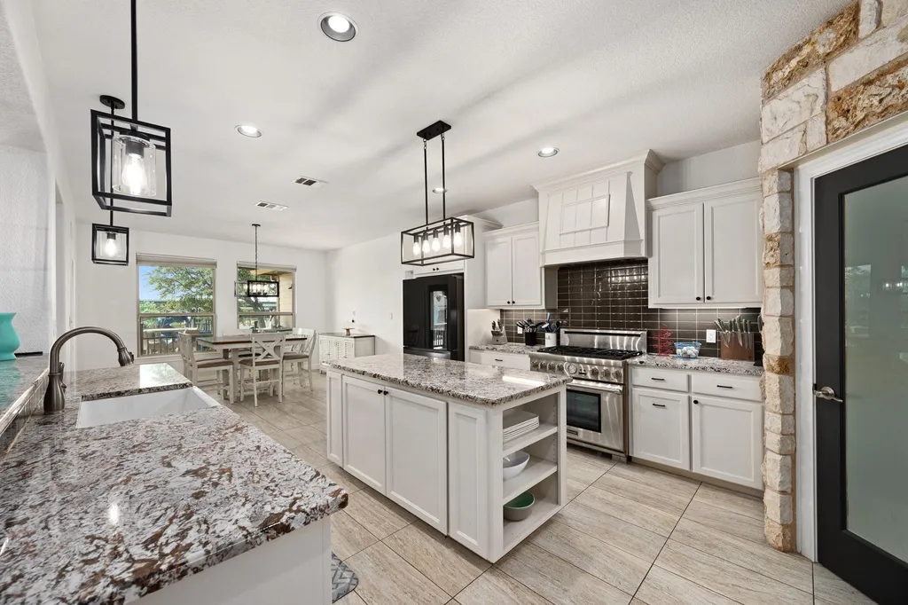 3692 County Road 207 Liberty Hill TX 78642