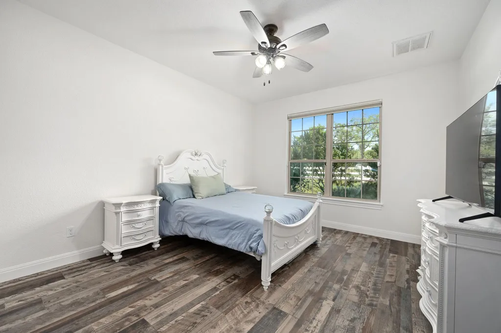 3692 County Road 207 Liberty Hill TX 78642
