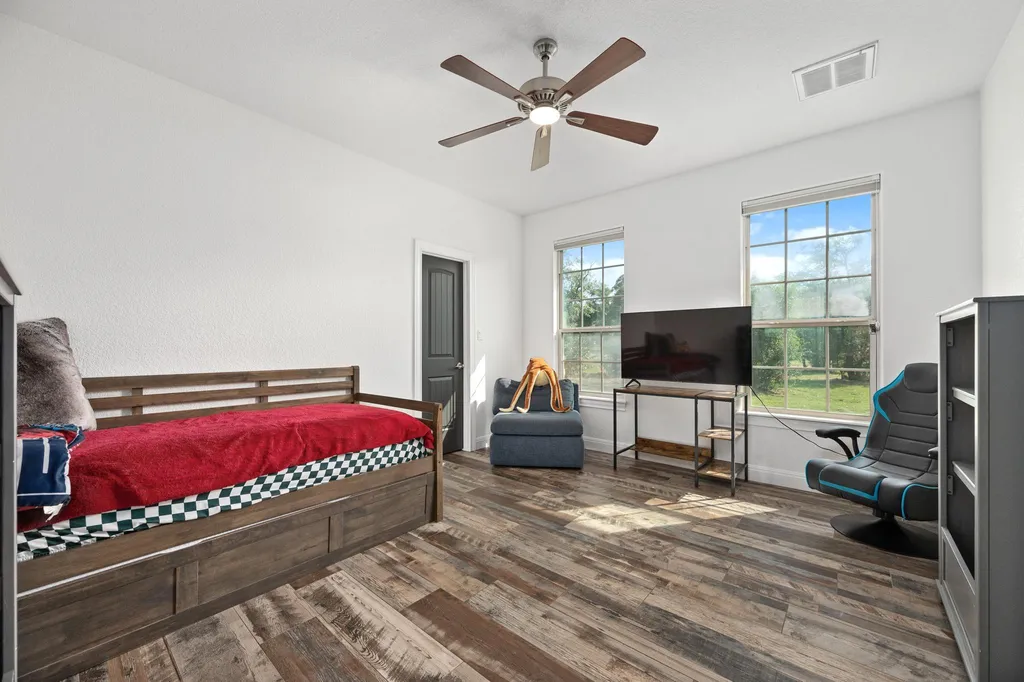 3692 County Road 207 Liberty Hill TX 78642