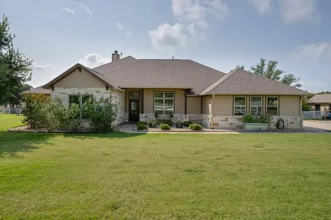 3692 County Road 207 Liberty Hill TX 78642