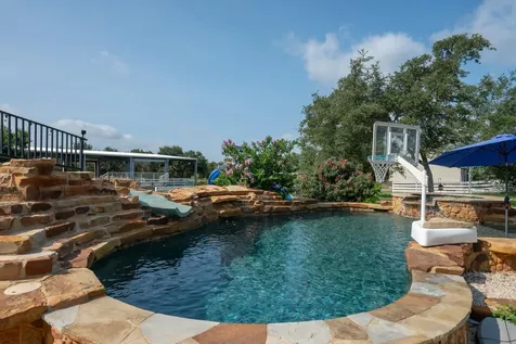 3692 County Road 207 Liberty Hill TX 78642