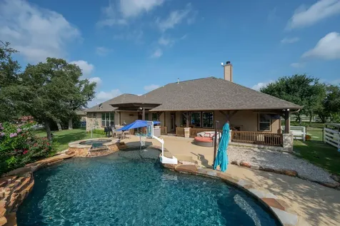 3692 County Road 207 Liberty Hill TX 78642