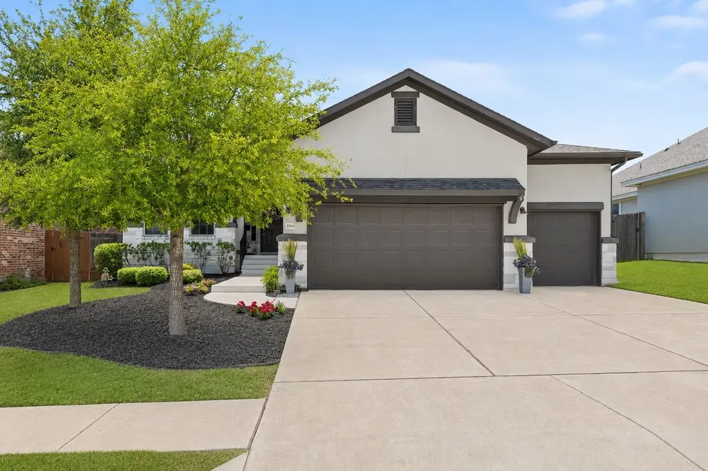 186 Adina Drive Dripping Springs TX 78620