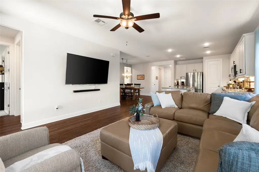 186 Adina Drive Dripping Springs TX 78620