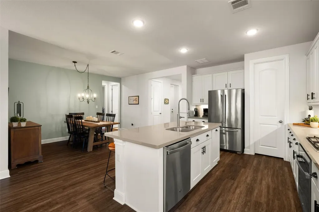 186 Adina Drive Dripping Springs TX 78620