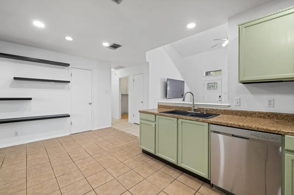 104 Grant Court Leander TX 78641