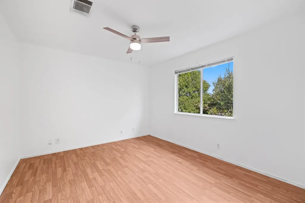 104 Grant Court Leander TX 78641