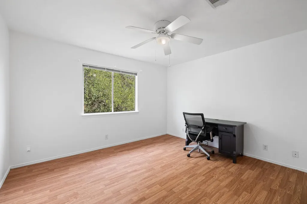 104 Grant Court Leander TX 78641