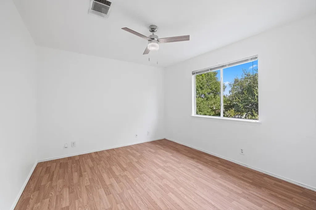 104 Grant Court Leander TX 78641