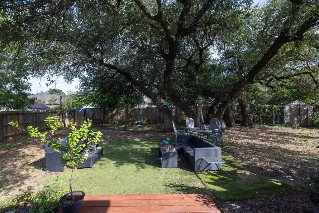 104 Grant Court Leander TX 78641