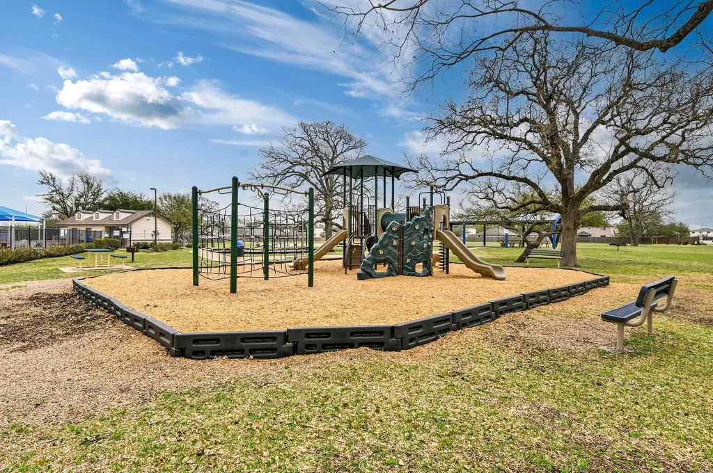 104 Grant Court Leander TX 78641