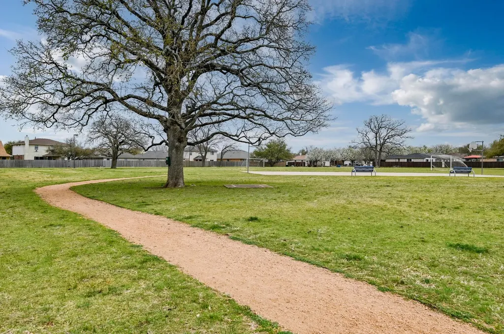 104 Grant Court Leander TX 78641
