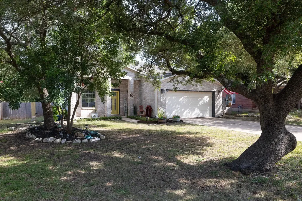 104 Grant Court Leander TX 78641