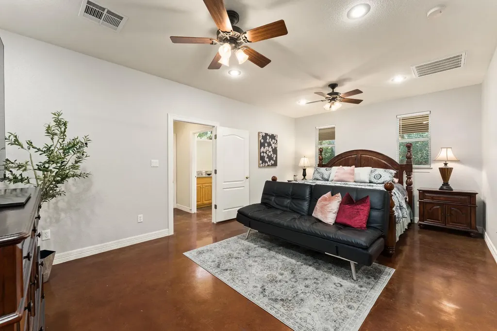 583 W Overlook Mountain Road Buda TX 78610