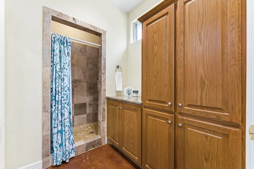583 W Overlook Mountain Road Buda TX 78610