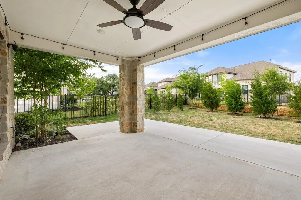 604 Rawson Bend Austin TX 78738
