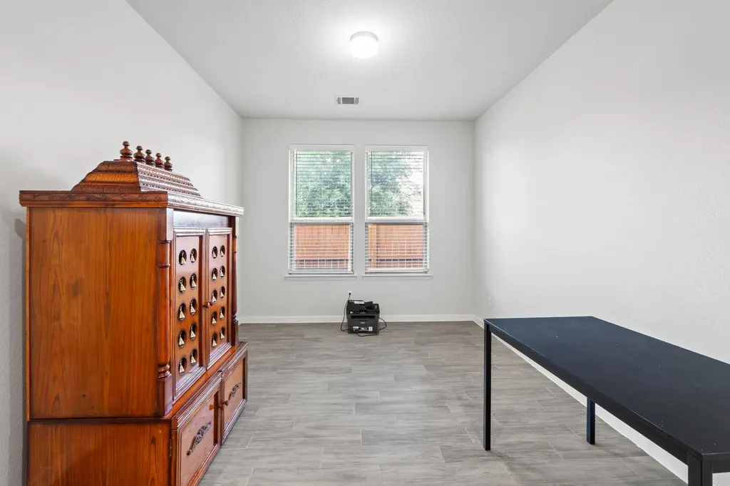 3617 Kyler Glen Cove Round Rock TX 78681