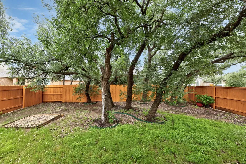 3617 Kyler Glen Cove Round Rock TX 78681