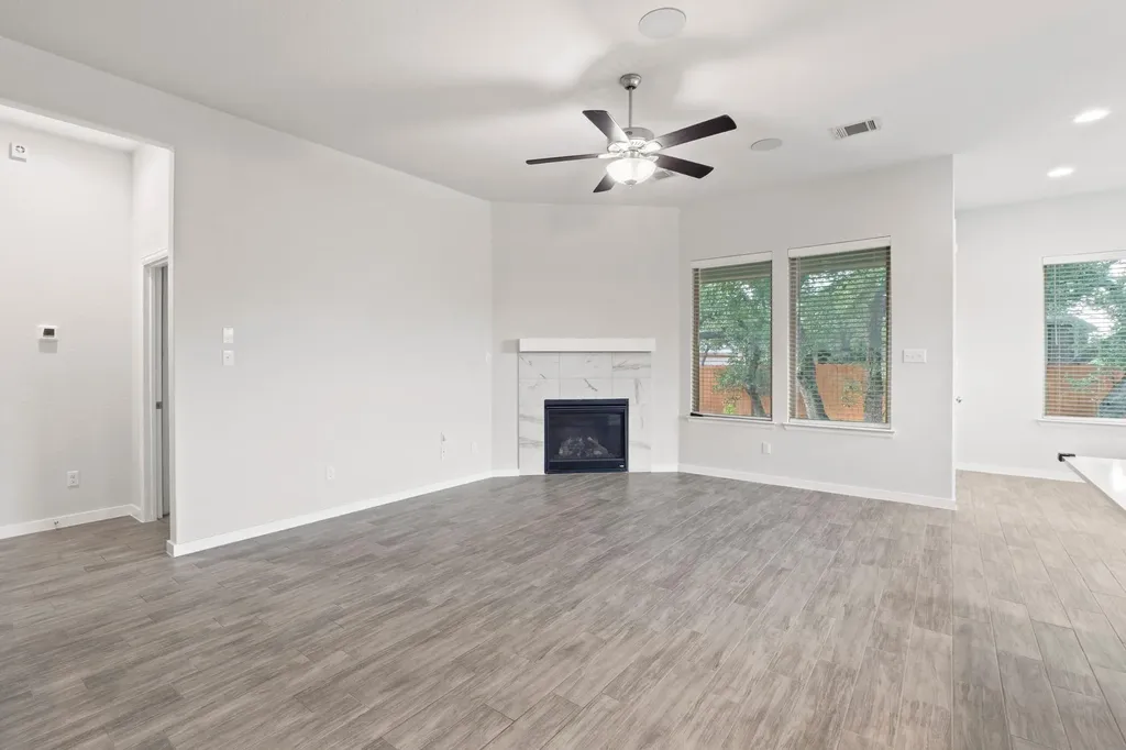 3617 Kyler Glen Cove Round Rock TX 78681